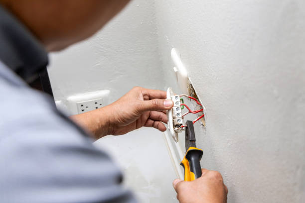 Best Affordable Emergency Electrician  in Steiner Ranch, TX